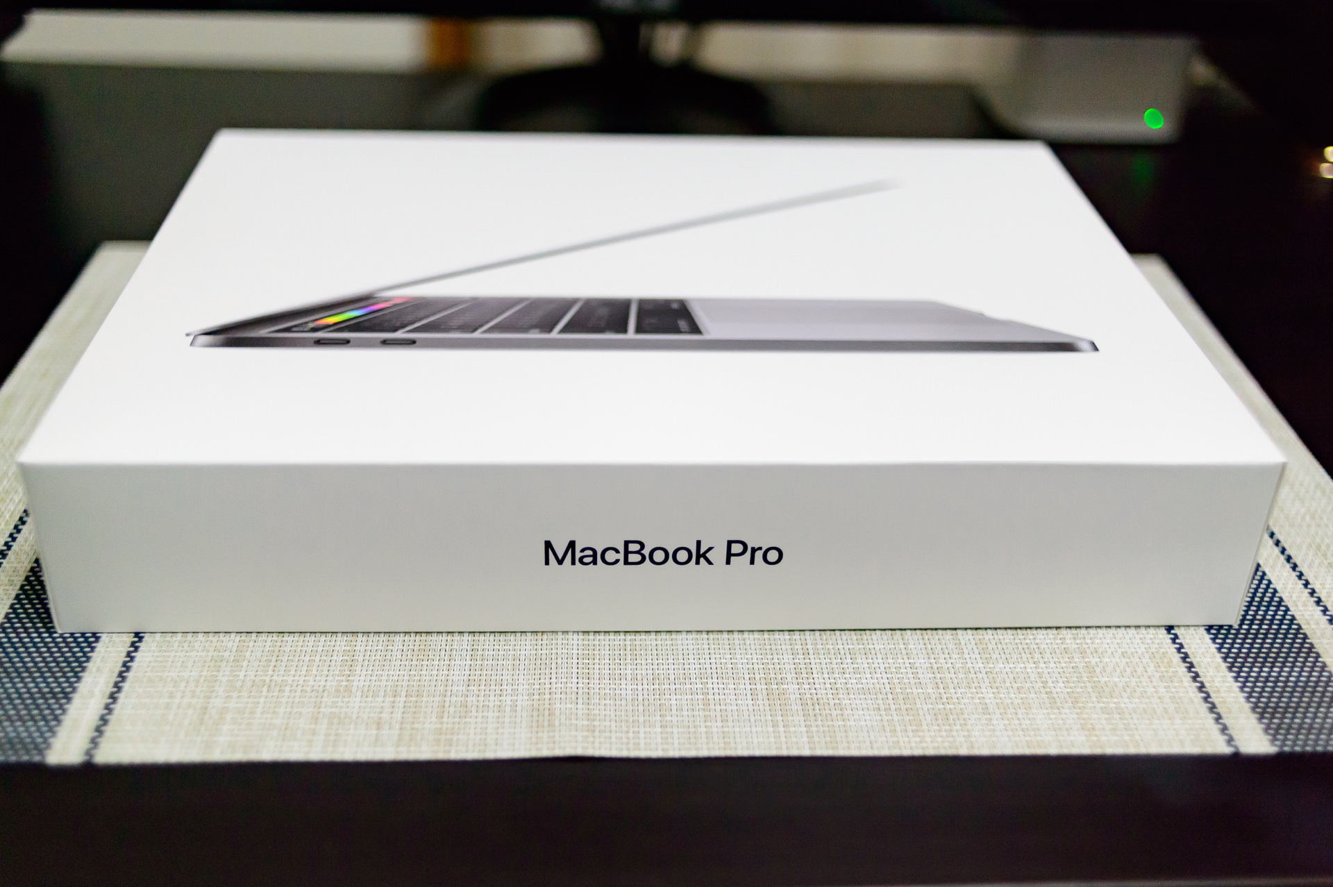 追記あり】MacBook Pro 2018 13インチ購入したのでレビュー 〜 4ヶ月 